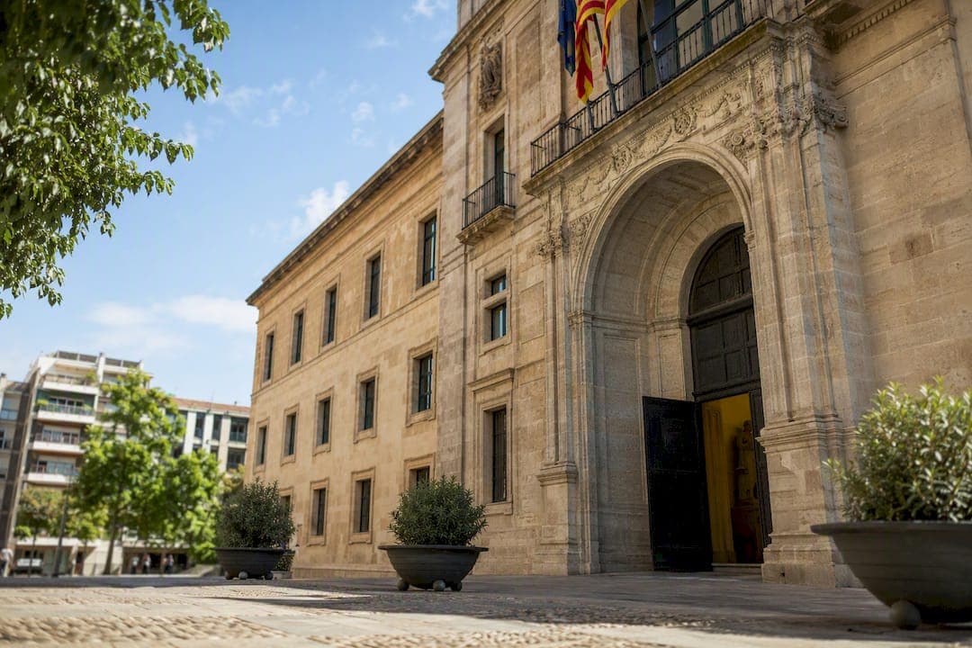 Auslandsinvestition Spanien: Rechtslage bei Meldepflichten