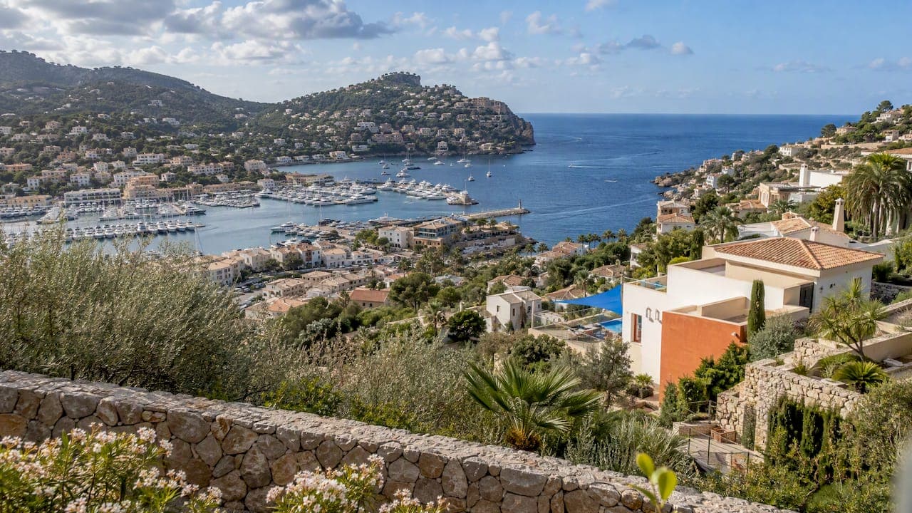 Vivir en Puerto Andratx: Ein Praxisleitfaden für Käufer und Mieter