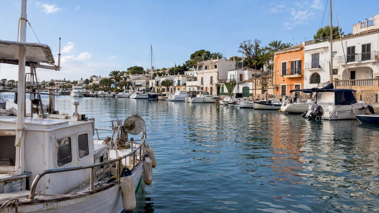 Zonen mit Liegeplatz auf Mallorca: Häfen, Marinas und Immobilien